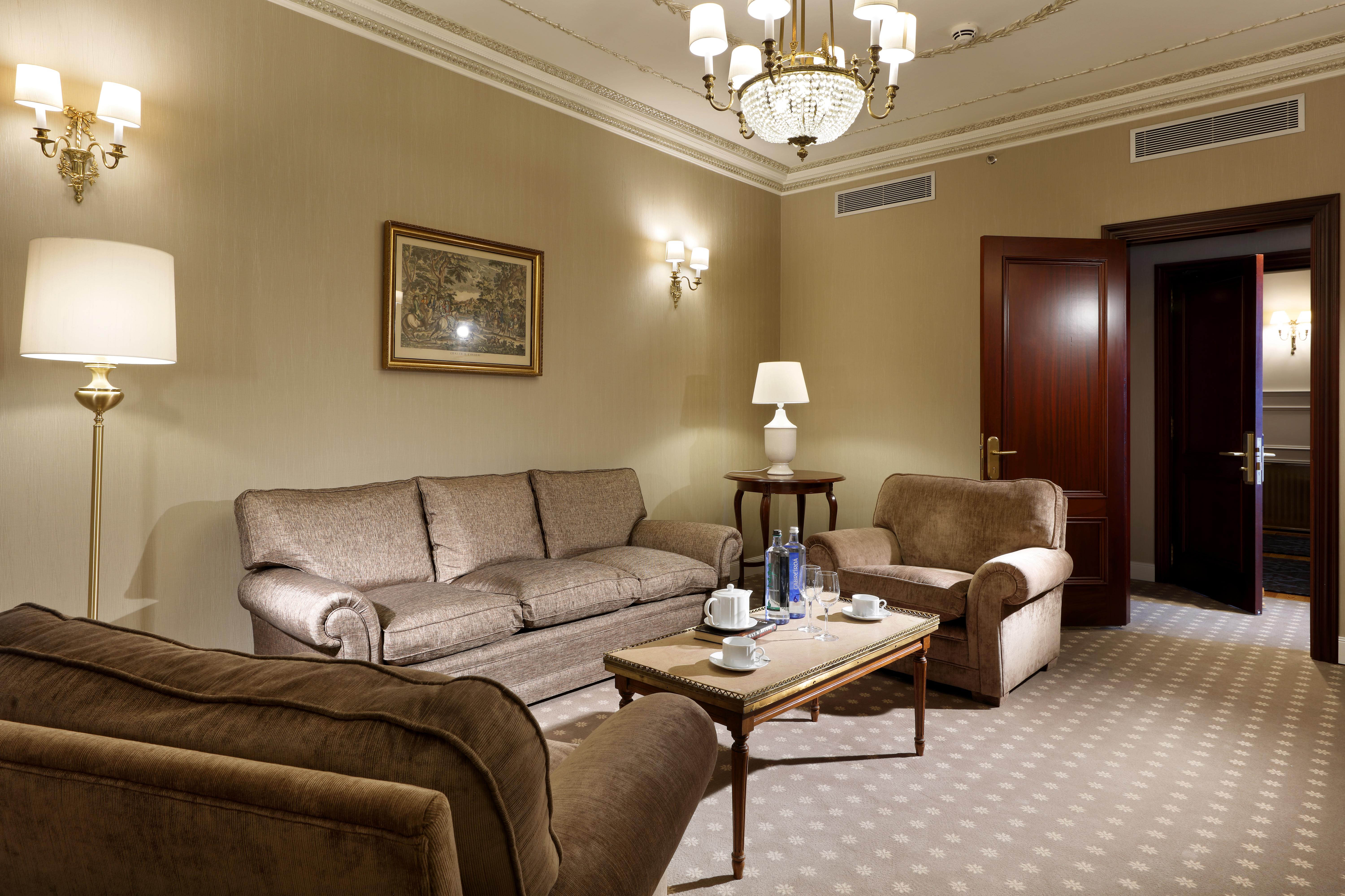 Eurostars Hotel Real Santander Exterior photo A suite at the hotel
