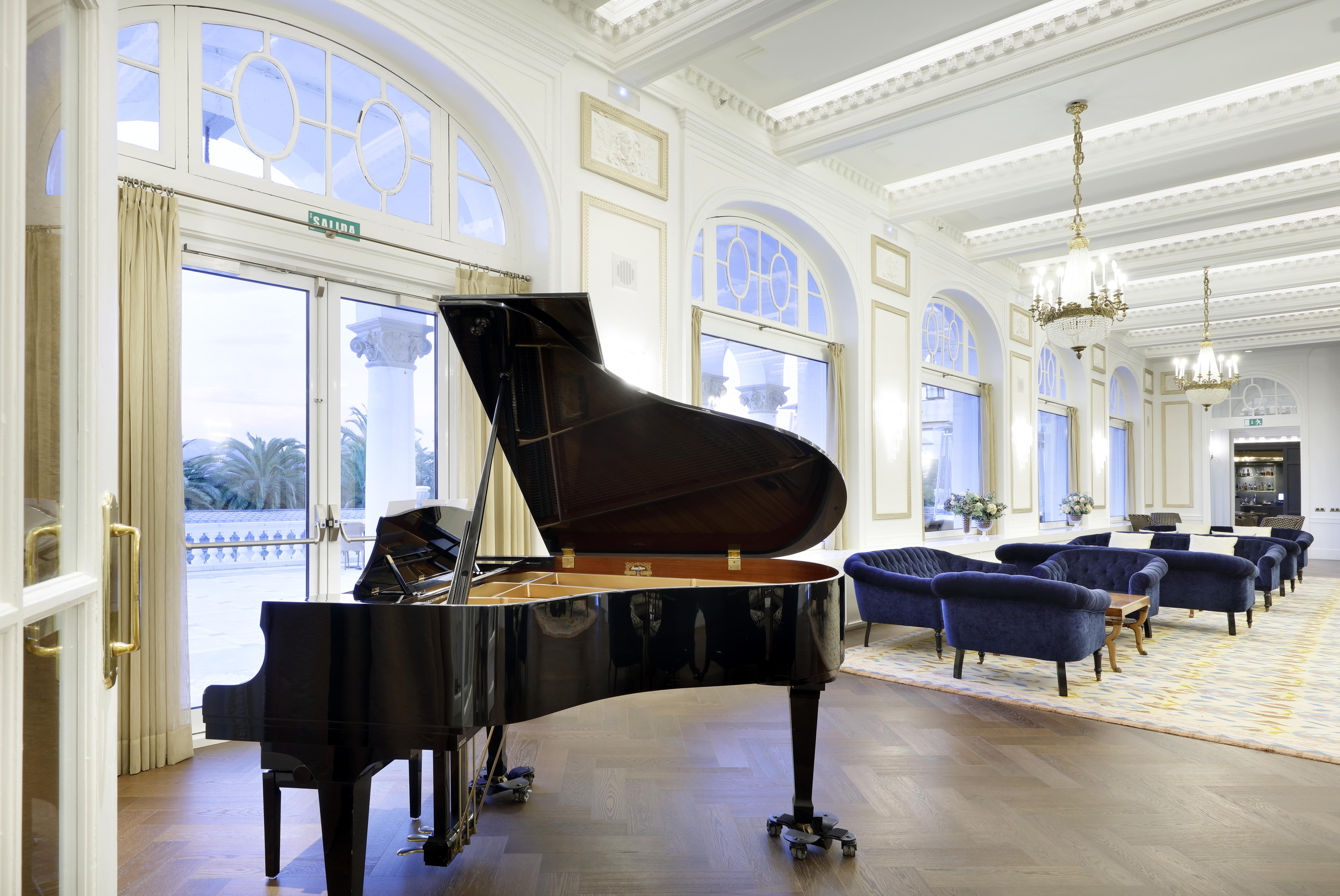 Eurostars Hotel Real Santander Exterior photo The Long Room